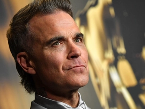 Robbie Williams meldet sich mit “Britpop” zurück