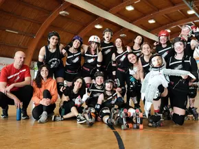 Südtiroler Roller Derby-Team erreicht erstmals Bronzemedaille