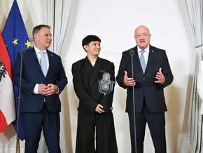 Europas ESC-König JJ bei Österreichs Bundeskanzler