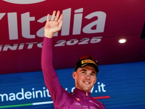 Pedersen holt sich Giro-Führungstrikot zurück