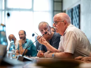 Land Südtirol unterstützt alpine Vereine bei Schutzhütten