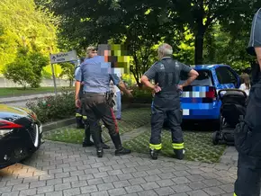 Feuerwehr Obermais befreit eingesperrtes Kind aus Pkw