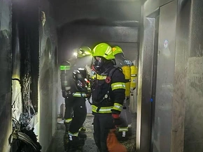 Sechs Verletzte bei Wohnungsbrand in Meran
