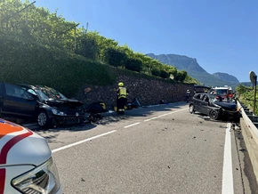 Schwerer Verkehrsunfall auf der Weinstraße