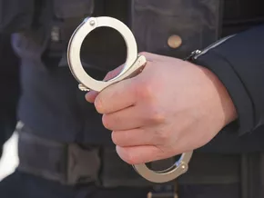 Frau soll Mutter in Tirol mit Hammer attackiert haben