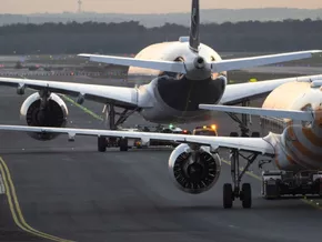 Rekordzahl an Passagierjets weltweit zugleich in der Luft