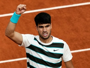 Alcaraz besiegt Sinner in hochklassigem French-Open-Finale