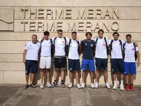 Italienische Schwimmstars trainieren im Fitness Center der Therme Meran