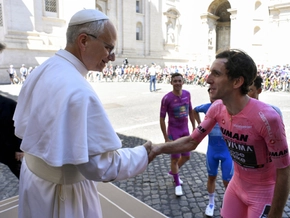 Simon Yates gewinnt 108. Giro d’Italia – Kooij Etappensieger