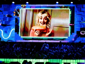 Sabrina Carpenter räumt bei den Kids Choice Awards ab