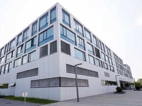 18 Monate bedingt für Mutter in Prozess um verletztes Baby