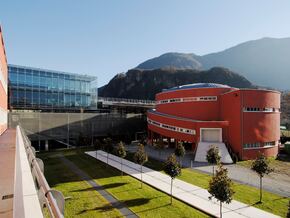 Vortrag zur Vergangenheit des Eurac-Research-Gebäudes