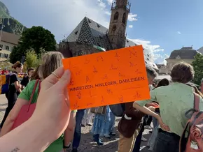 Flashmob gegen Stadtpolizeiordnung: Hinsetzen, hinlegen, dableiben