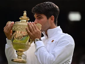 Alcaraz geht auf Wimbledon-Hattrick los