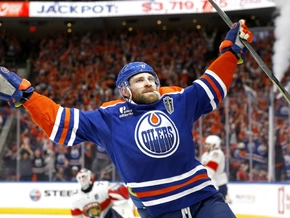 Oilers gewinnen Auftakt in NHL-Finals nach Verlängerung