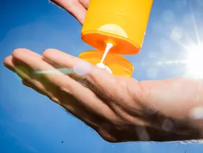 Sonnenschutz im Test: Billig schlägt teuer