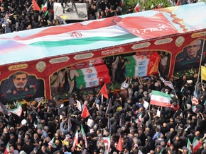 Staatsbegräbnis für Militärs und Wissenschafter im Iran