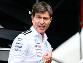 Wolff deutet baldige Vertragsverlängerung mit Russell an