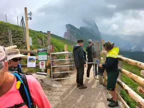 Dolomiten gegen Gebühr: Kommt das Ticket für die Seceda?