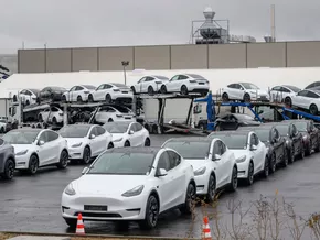 Tesla-Absatz brach im zweiten Quartal unerwartet stark ein