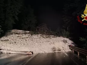 Cortina nach Erdrutschen teils abgeschnitten