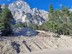 Nach Erdrutsch: Cortina bleibt weiter abgeschnitten