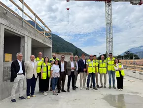 Gemeinschaftshaus Leifers: Rohbau steht - Arbeiten gehen voran