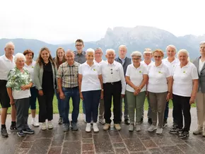 Bäuerliche Senioren tagen auf dem Ritten