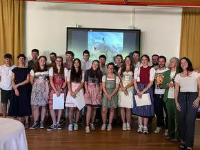 Erste Maturanten an der Fachschule Dietenheim