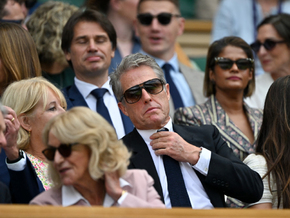 Video von Hugh Grant in Wimbledon sorgt für Belustigung