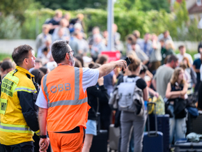 400 Zug-Fahrgäste aus Eisenbahntunnel vor Wien evakuiert
