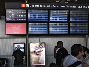Frankreich: Zweitägiger Lotsenstreik stört Luftfahrt massiv