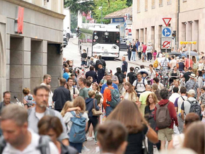 Grüne fordern Maßnahmen gegen Übertourismus in Bozen