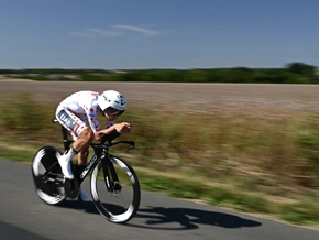 Pogacar holte bei Zeitfahr-Sieg von Evenepoel Tour-Führung