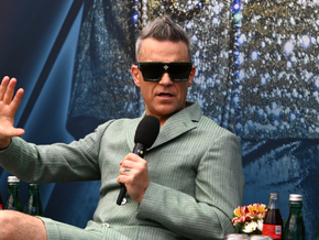 Starkregen verhindert Robbie-Williams-Konzert in Berlin