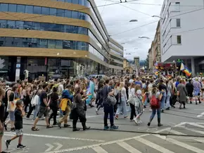 "Pride Parade" in Innsbruck beschwört "Happy Pride"