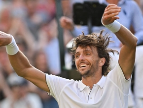 Wimbledon-Auftakt-Aus für Zverev, Sinner problemlos weiter