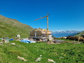 Arbeiten an der AVS-Sesvennahütte im Zeitplan: Firstfeier