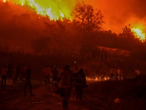 Waldbrandbekämpfung in der Türkei und in Griechenland