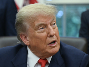 Trump lässt Ostflügel von Weißem Haus für pompösen-Ballsaal abreißen