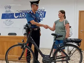 Carabinieri spüren gestohlenes E-Bike auf