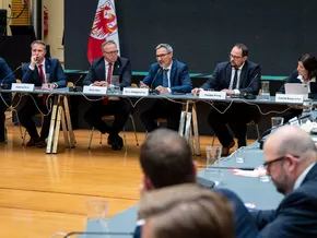 Delegation aus Thüringen im Gespräch mit Kompatscher und Alfreider