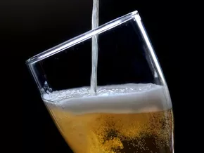 Alkohol an Minderjährige serviert: Lokalsperre verkürzt