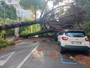 Erneut wütete Sturmfront über Italiens Adriaküste