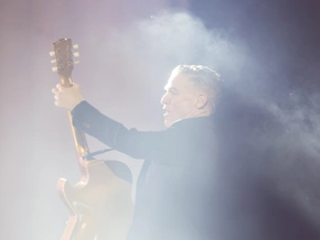 Bryan Adams auf Clam: “Summer of 69” im Dauerregen