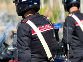 Carabinieri stoppen Verkehrssünder auf Dolomiten-Pässen