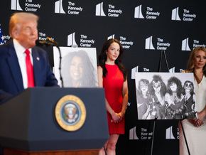 Donald Trump soll Kiss und Sylvester Stallone ehren