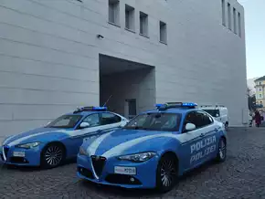 Bozen: Polizei nimmt drei Personen fest