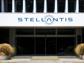 Stellantis ruft in den USA fast 220.000 Fahrzeuge zurück