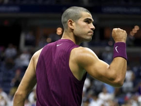 Alcaraz mit fast abrasierten Haaren in zweite US-Open-Runde